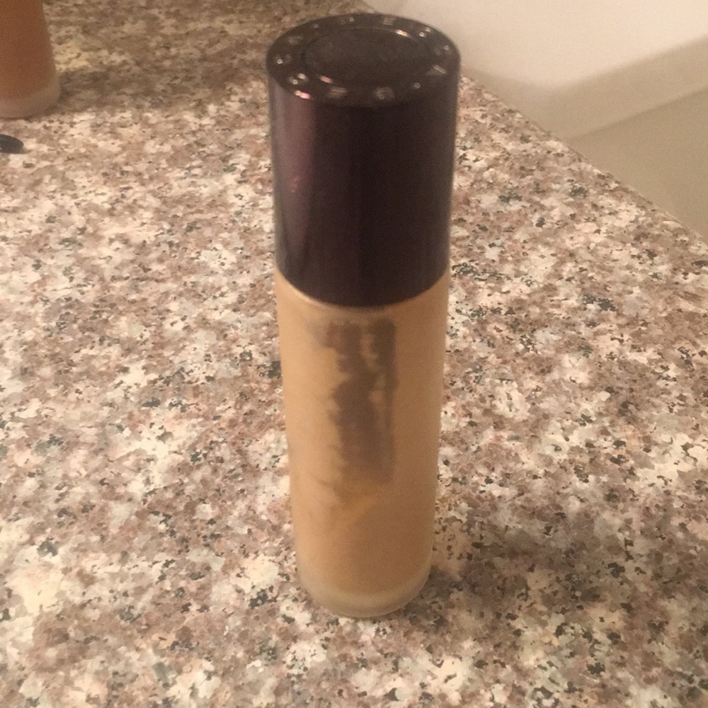 Becc Aqua Luminous Perfect Foundation - Beige